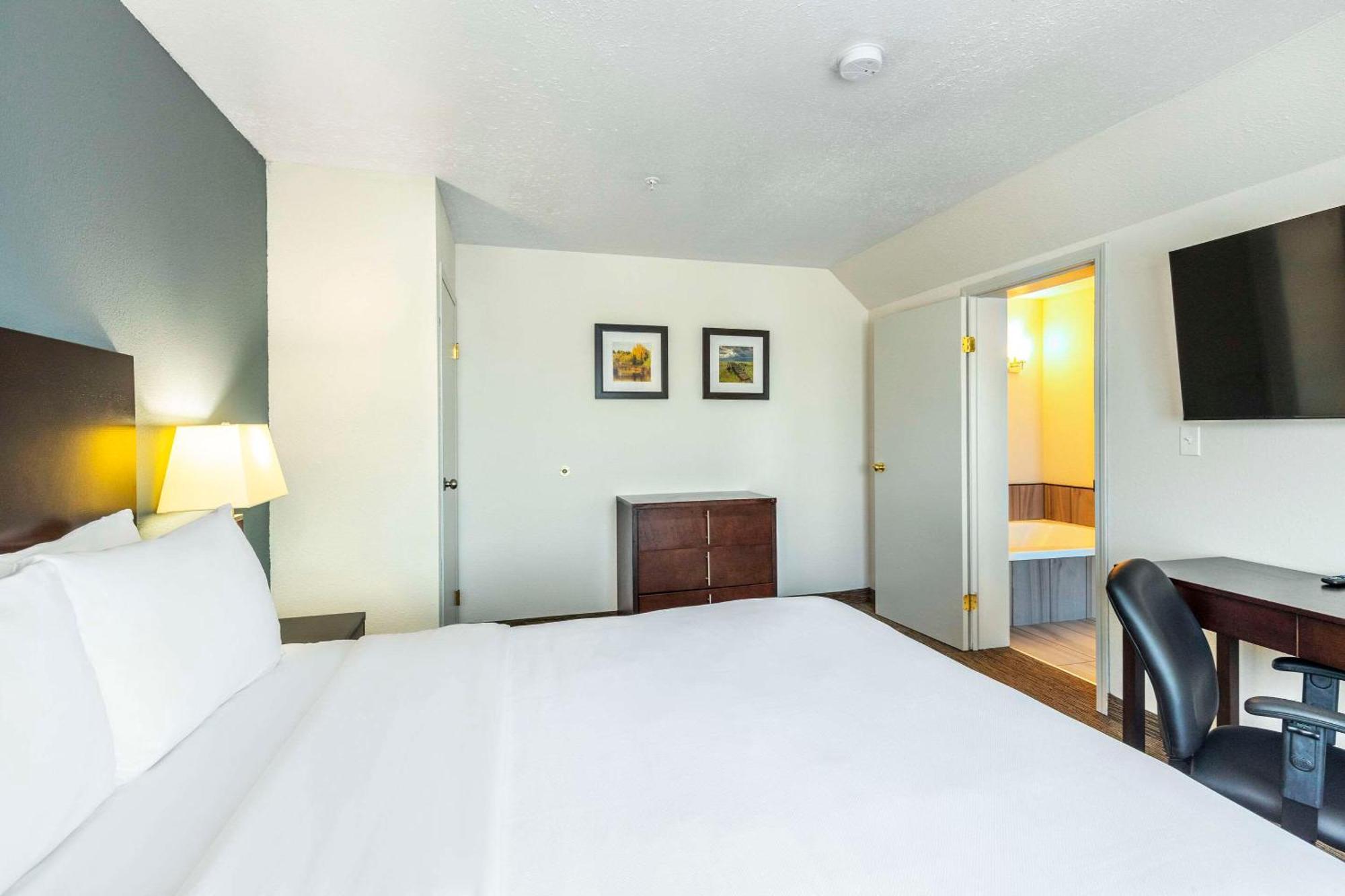 Comfort Inn & Suites Yorkton Dış mekan fotoğraf