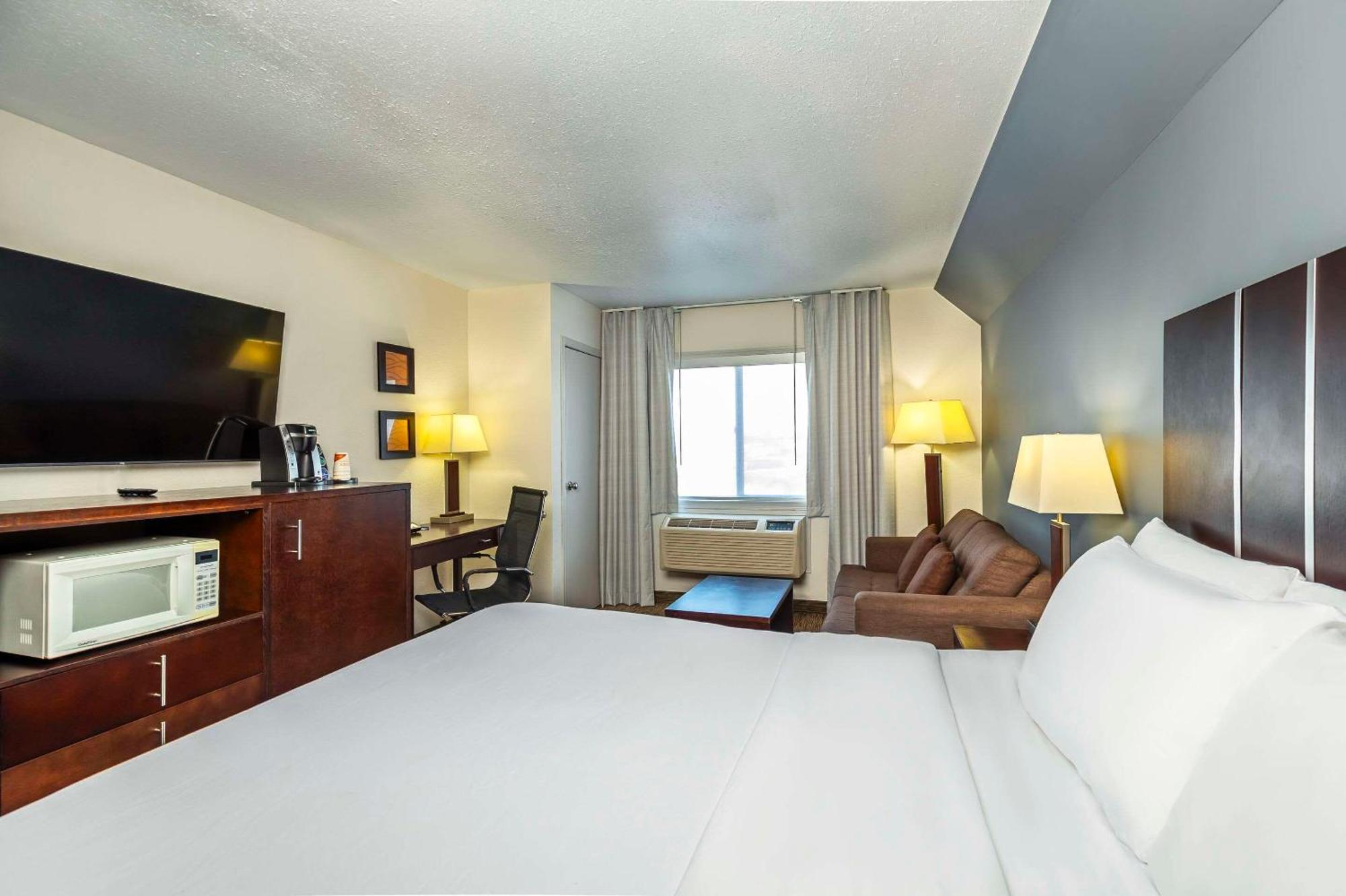 Comfort Inn & Suites Yorkton Dış mekan fotoğraf