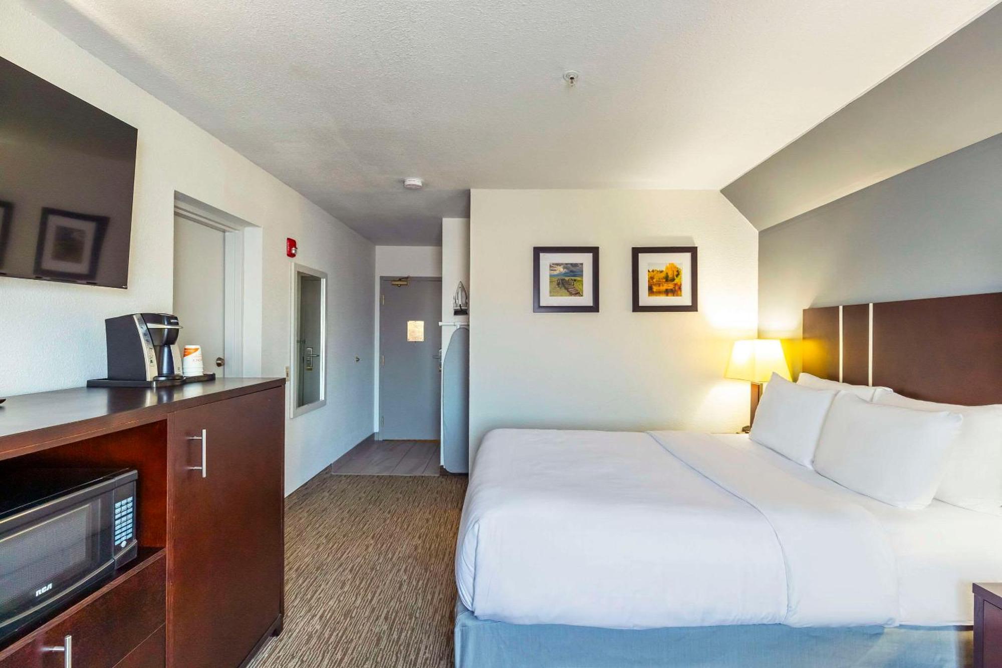 Comfort Inn & Suites Yorkton Dış mekan fotoğraf